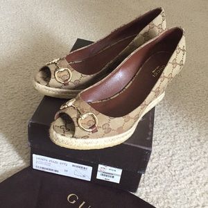 Gucci shoes I only wore them out two times