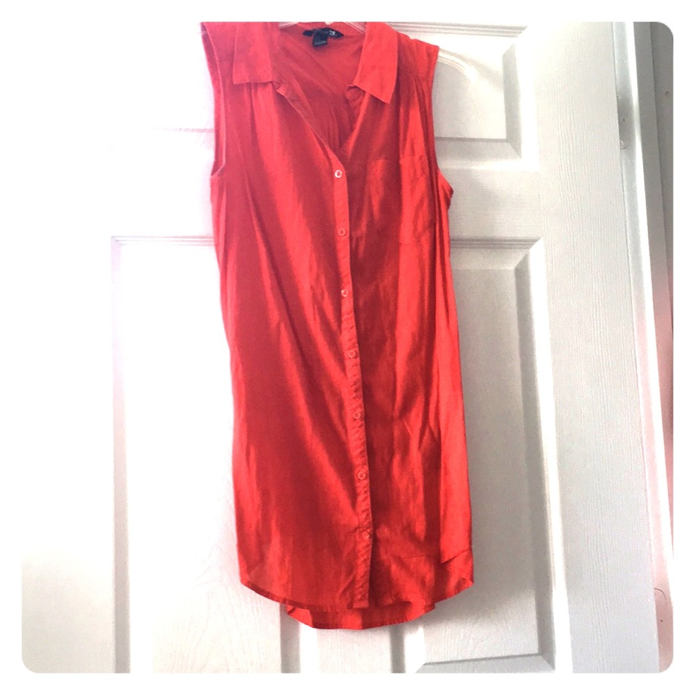 Red sleeveless Blouse