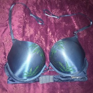🔵SOLD🔵 Victoria's Secret Bombshell Plunge Bra
