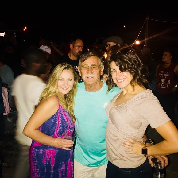 Meet your Posher, Sophia - Picture 3 of 4