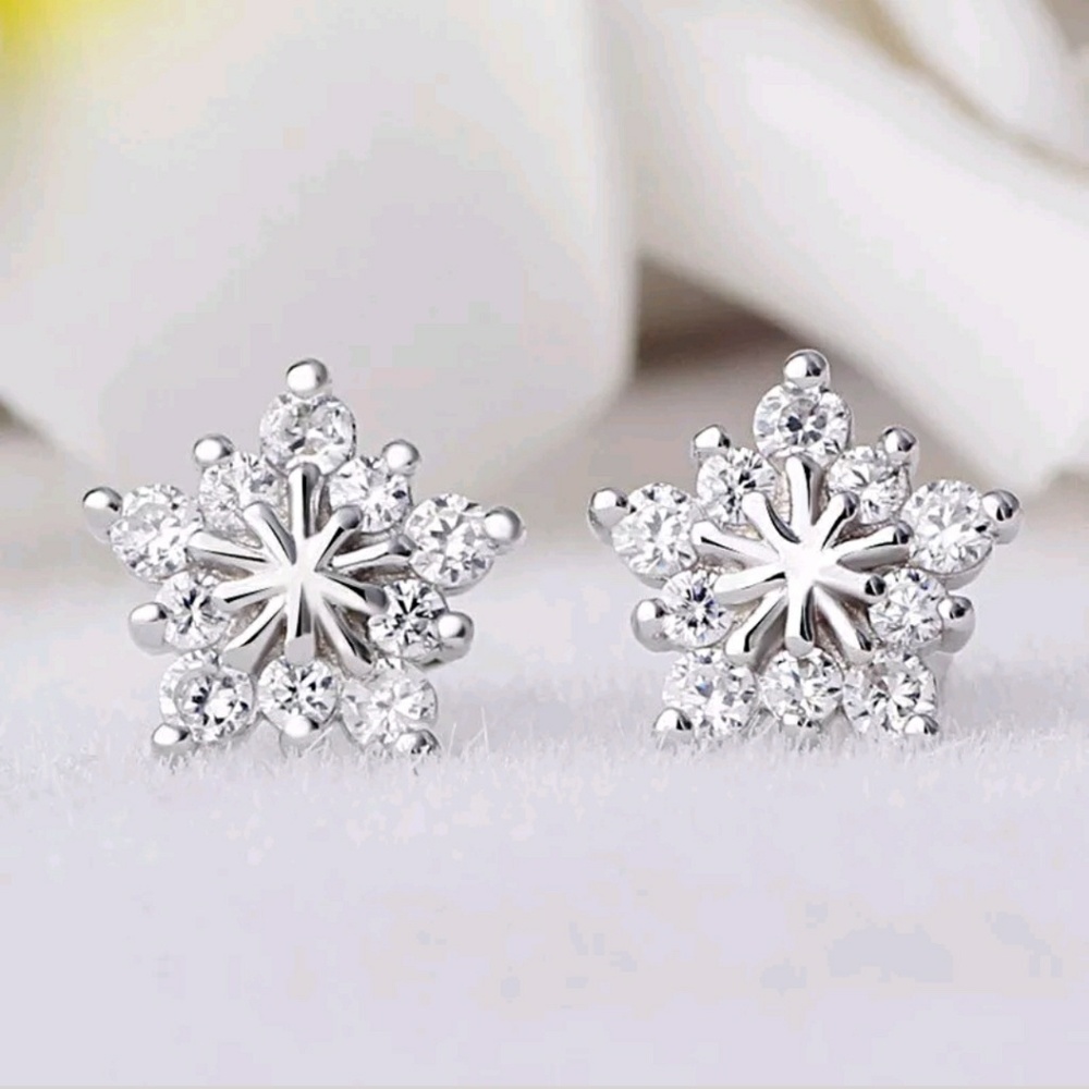 -White Crystal Sterling Silver Snow Stars NWT - Picture 1 of 3