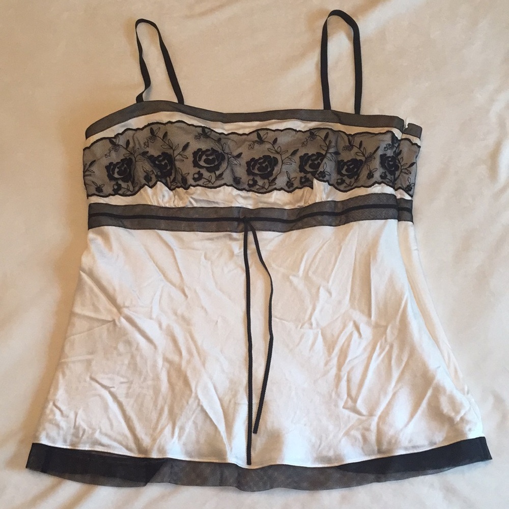 Ann Taylor Top Size 10 white and black
