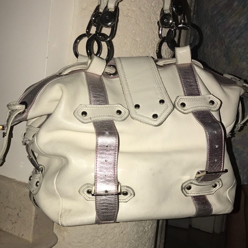 Leather purse never used