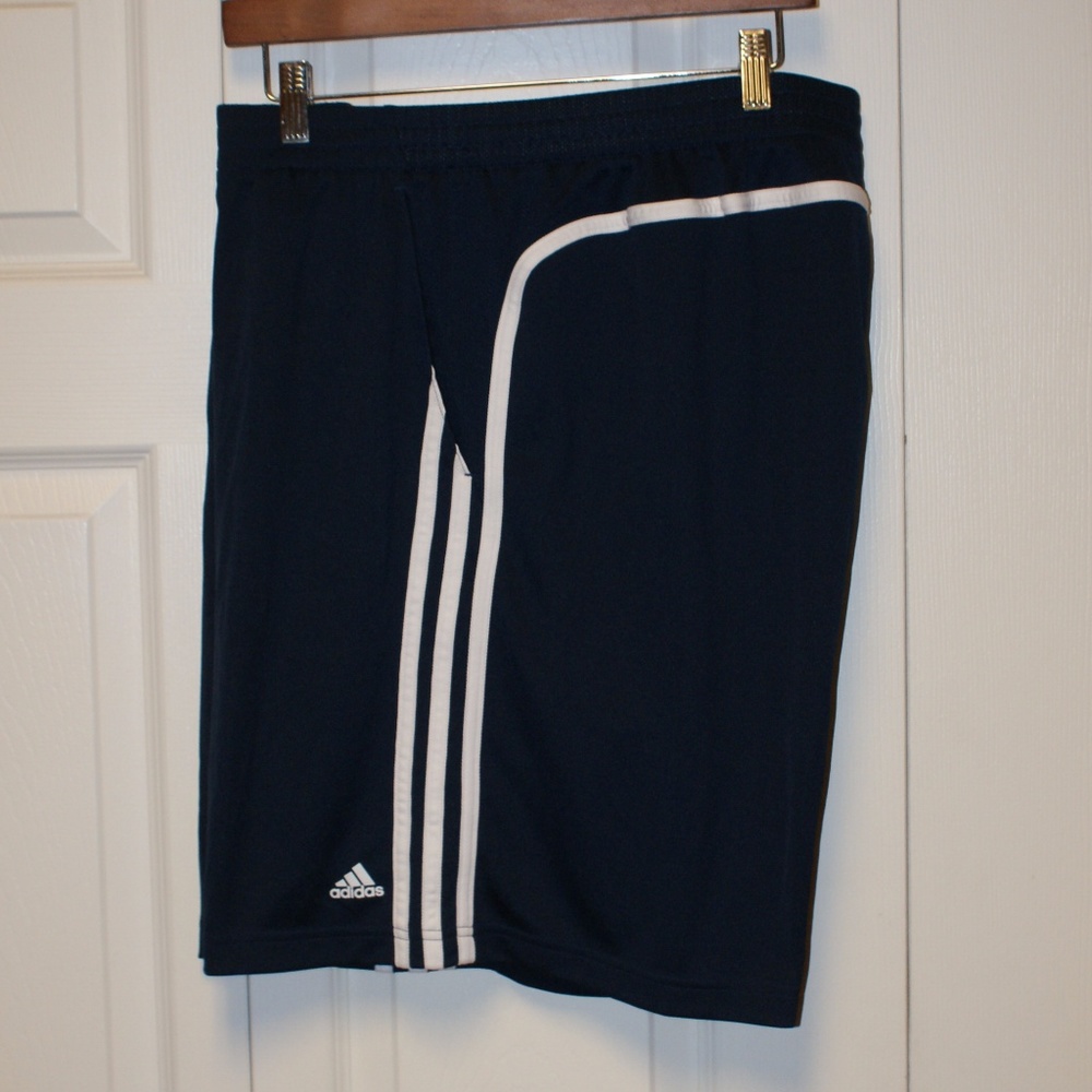 Adidas Shorts XXL....NWT