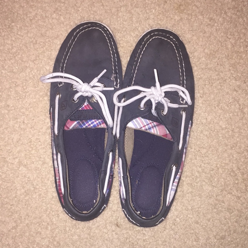 Navy blue sperrys. Women's 8.5
