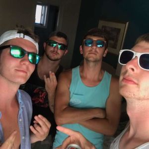 Meet your Posher, Robbie