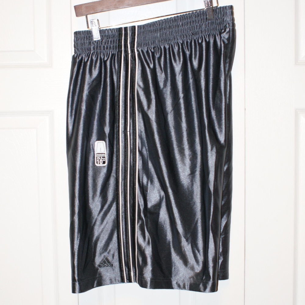 Adidas Shorts XXL....NWT
