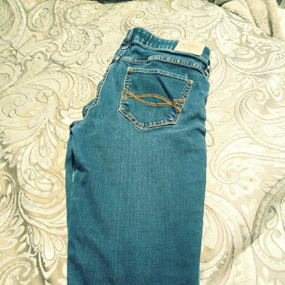 Abercrombie& Fitch skinny size 6