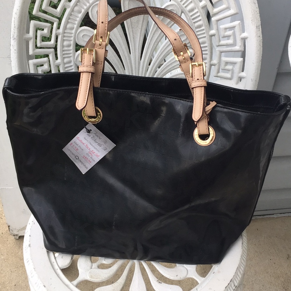 Michael Kors Jet Set Tote