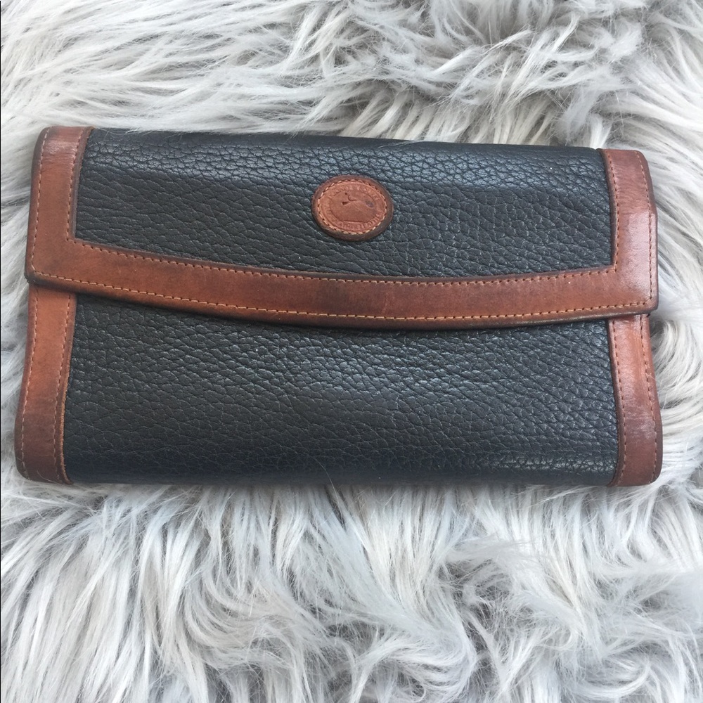 Vintage dooney & bourke wallet