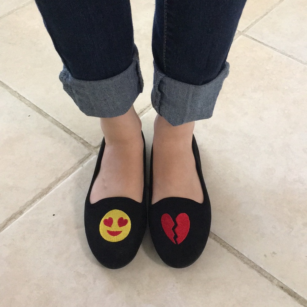 Madden Girl Emoji Flats