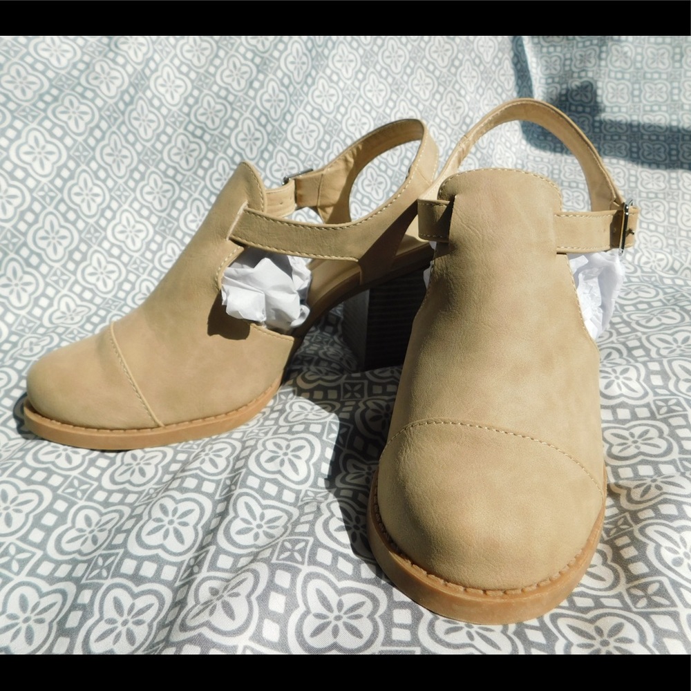 Soda ankle booties