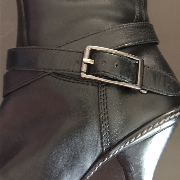 Cole Haan Nike Air heeled boots. Black. Size 6.5B - Picture 2 of 5