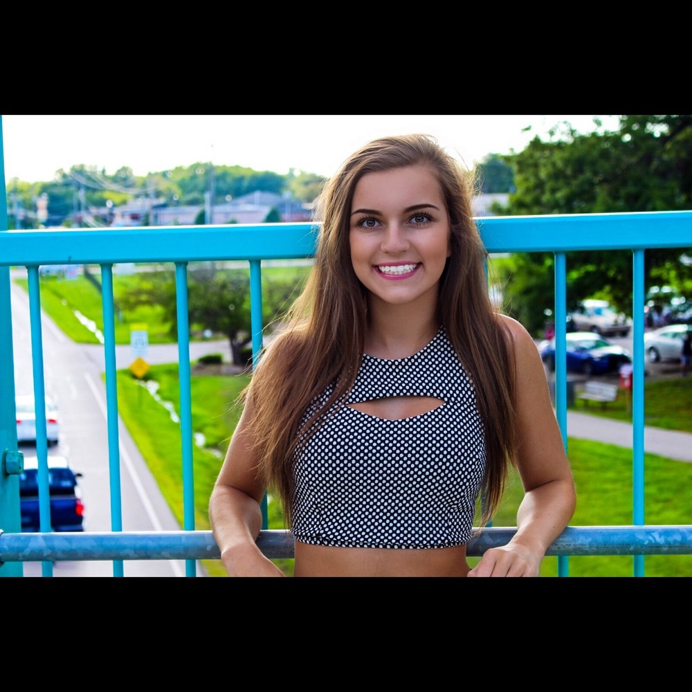 Meet your Posher, Ashley