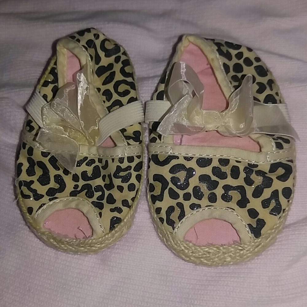 New animal print infant shoes
