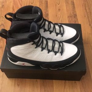 Air Jordan Retro 9 “Space Jam” 2016