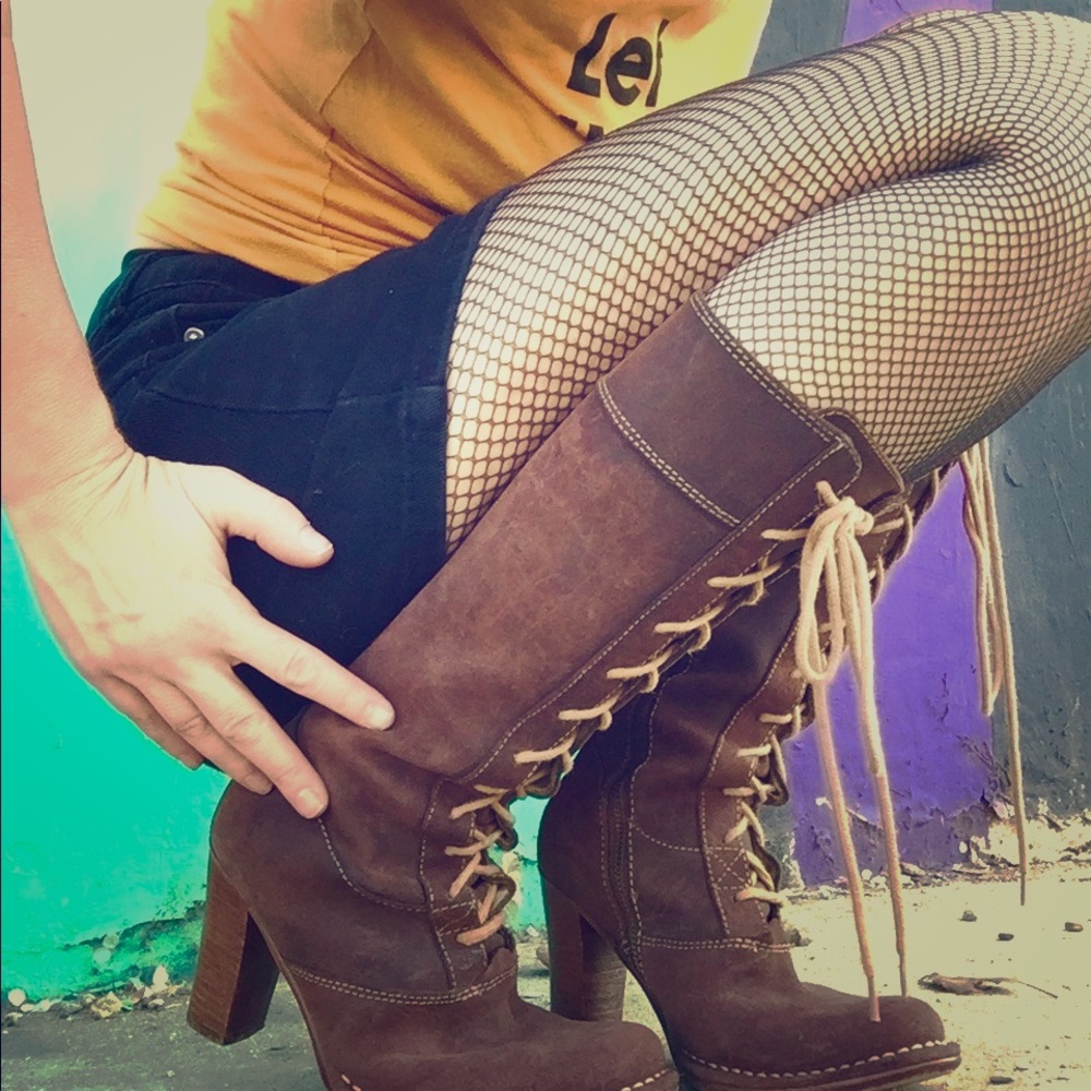 Frye Village Lace up boots suede tall boho 6