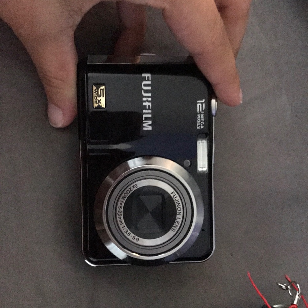 12 mega pixel Fuji film camera!