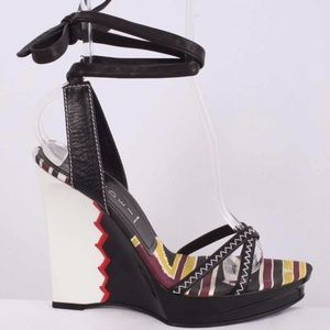 Casadei Size 8.5M Black Leather Lacquered Platform