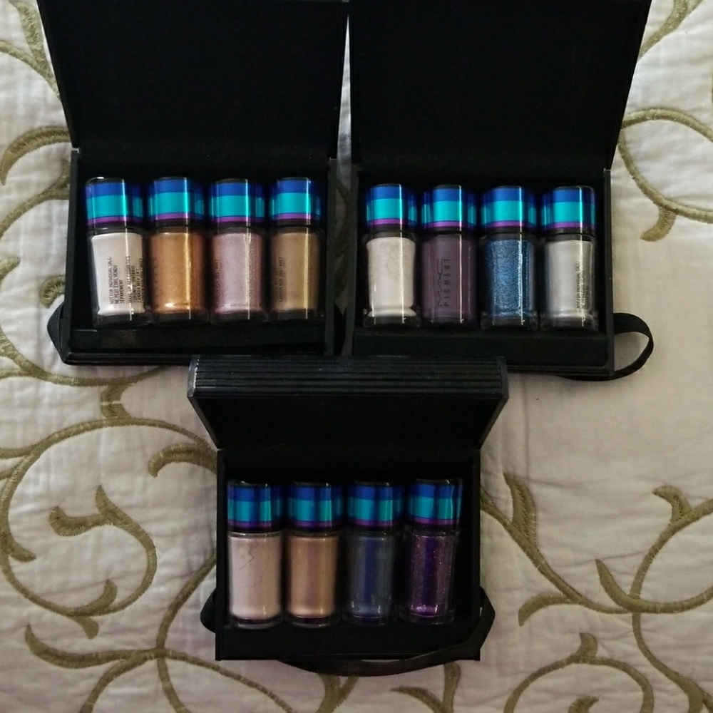 MAC Charming glitters and pigments