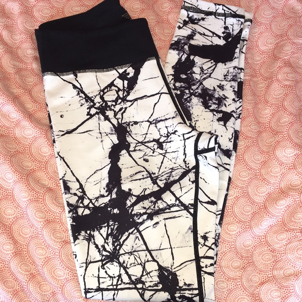 DO YOU EVEN Leggings - SIZE XS