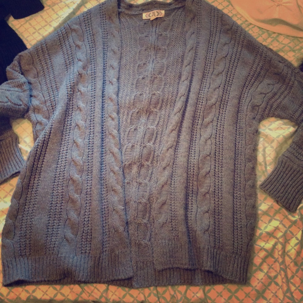 Grey cardigan