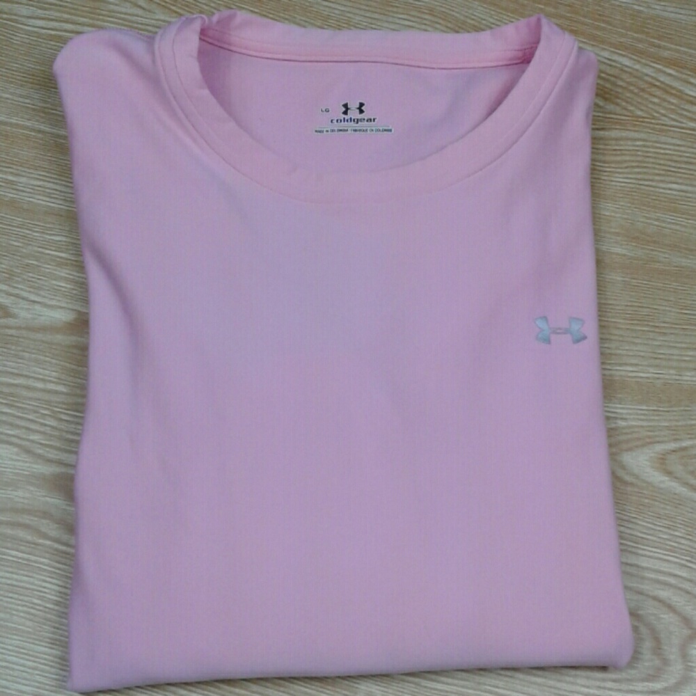 Women's UNDER ARMOUR pink longsleeve. LG