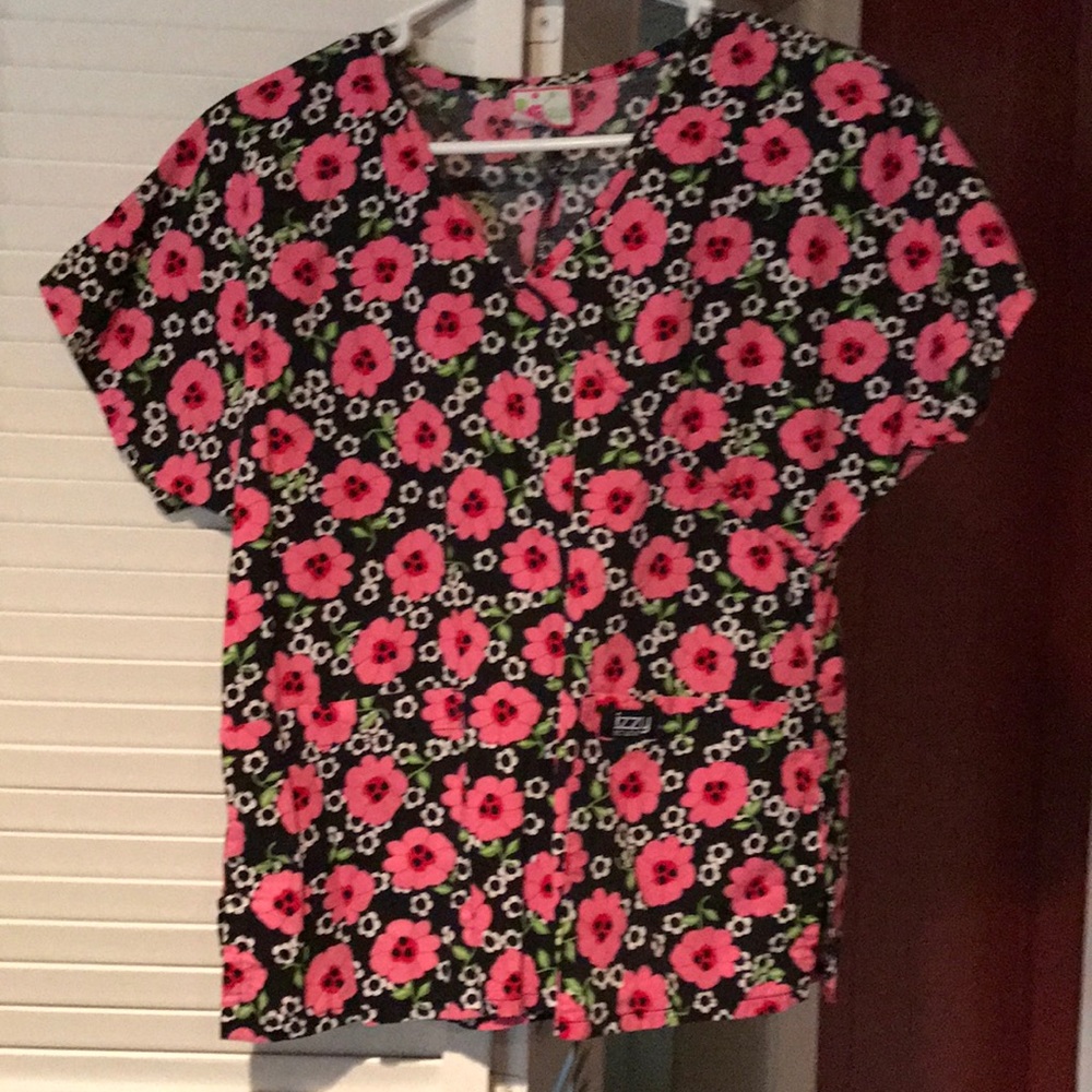 Scrub top