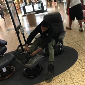 Meet your Posher, Jamal