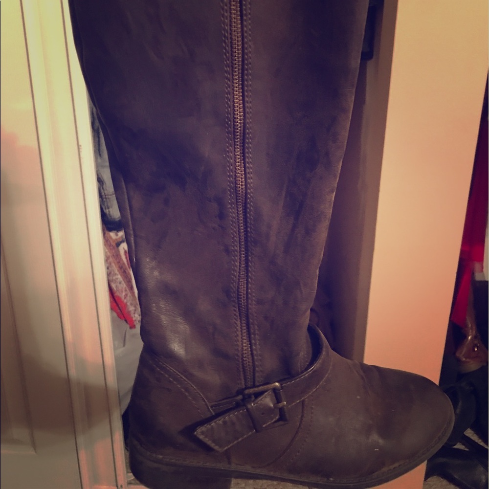 Express suede boots