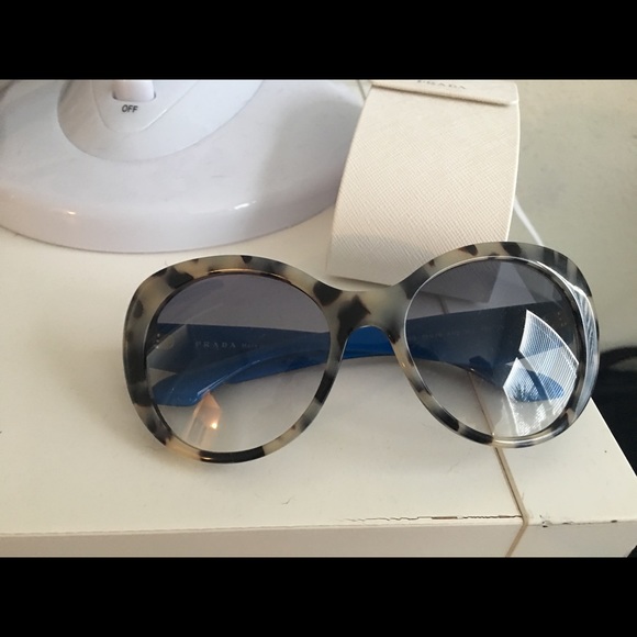 Prada sunglasses main image 4