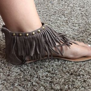 Fringe sandals