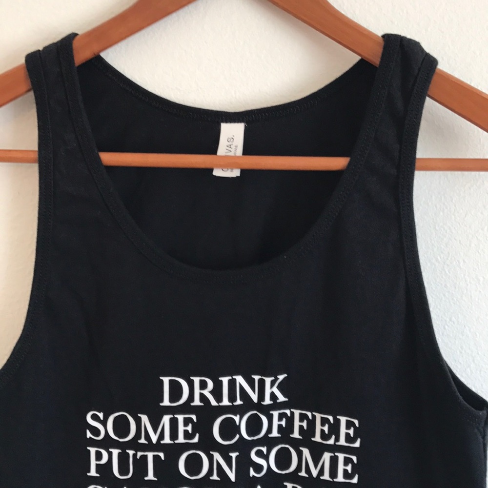 Graphic tank 🤘🏼 size small. Like new condition - Picture 3 of 3