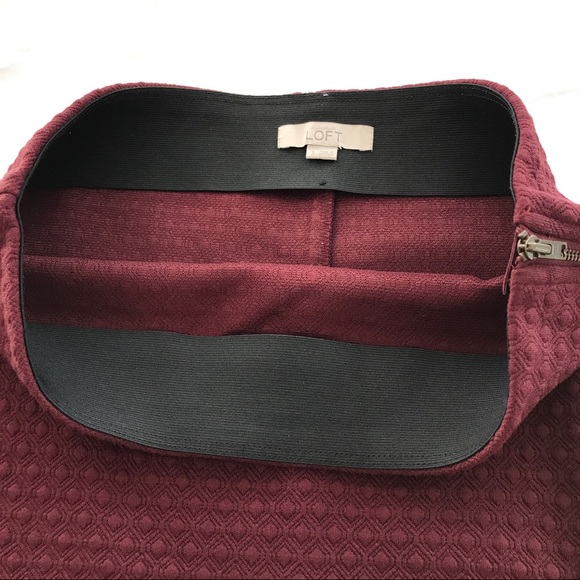 Ann Taylor Loft Burgundy Stretch Pencil Skirt - Picture 4 of 7