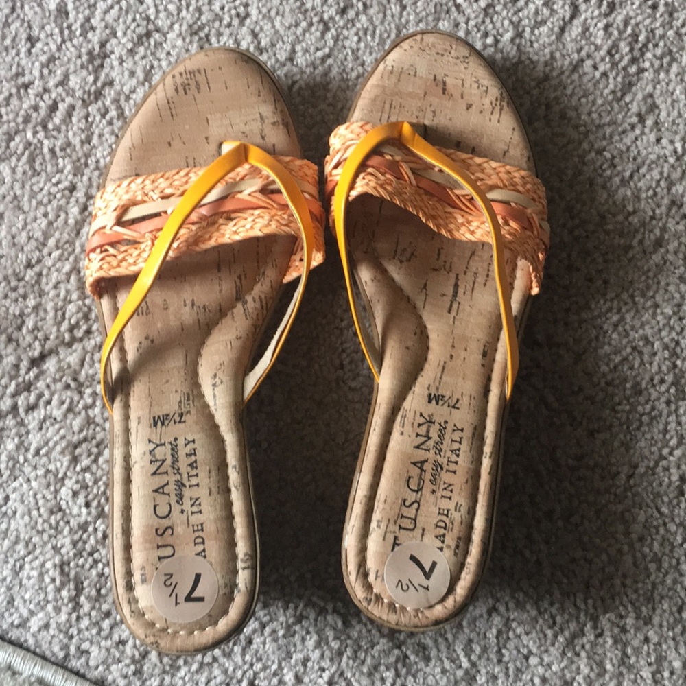 NWOT!! Tuscany light orange wedges!!