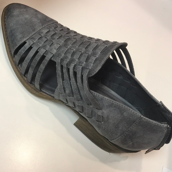 New Matisse charcoal booties - Picture 2 of 4