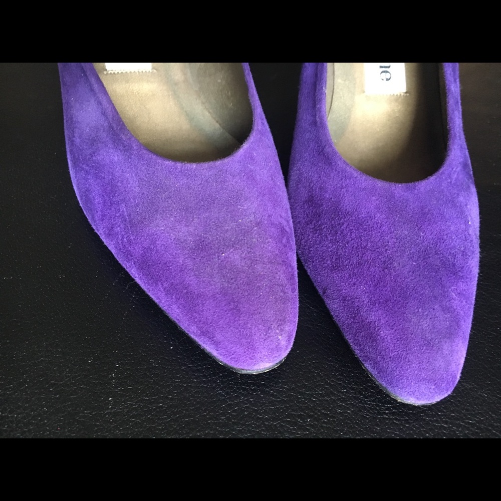 Evan Picone Suede Heels 8M