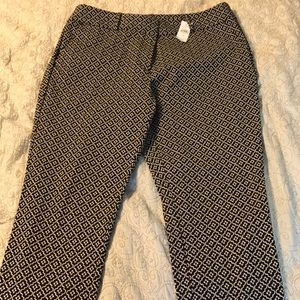Ankle length Curvy fit pants