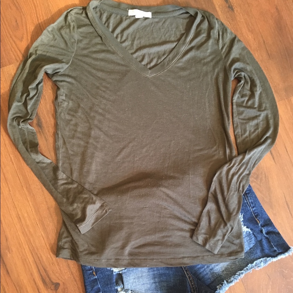 Forever 21 long sleeve light weight T-Shirt