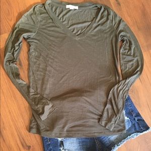 Forever 21 long sleeve light weight T-Shirt