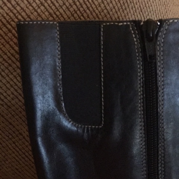 Tall Boots - Picture 3 of 4