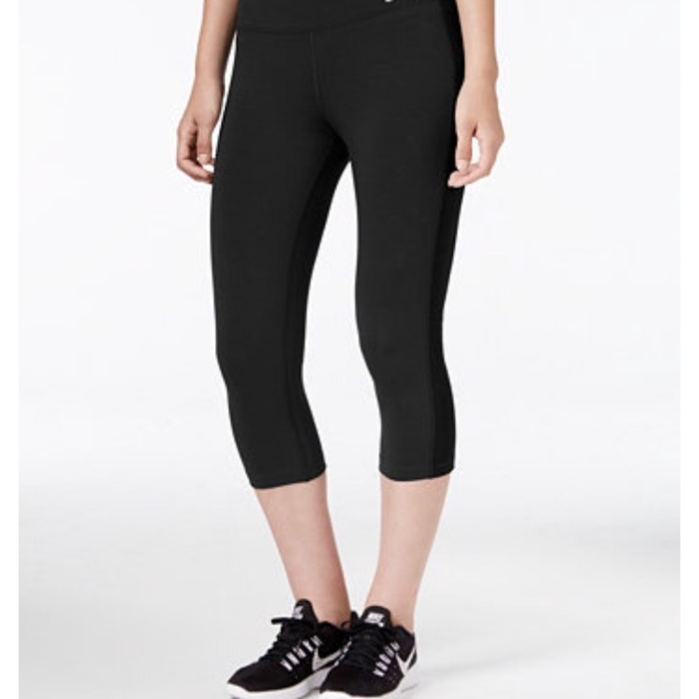 Nike dry-fit capris