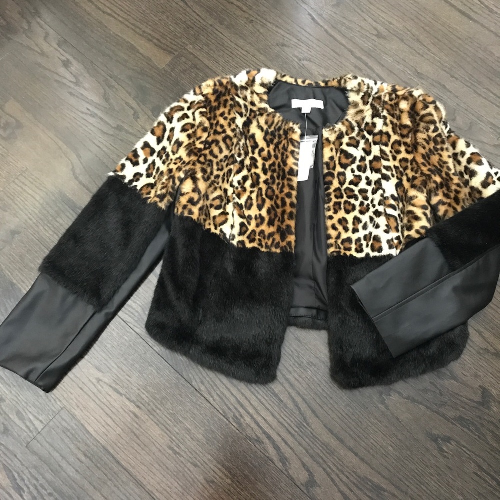 NWT New York & Co Black Leopard Faux Fur Jacket - Picture 2 of 8