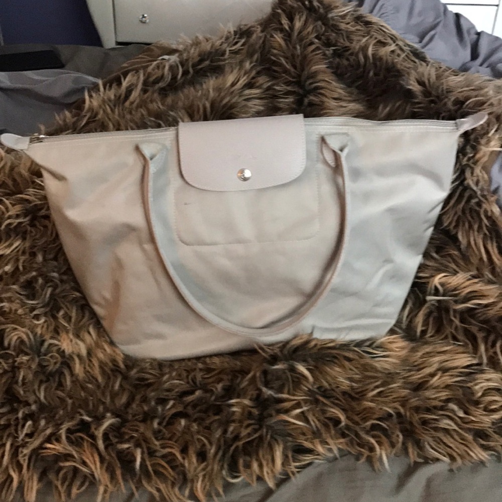 Limited edition silver large long champ!