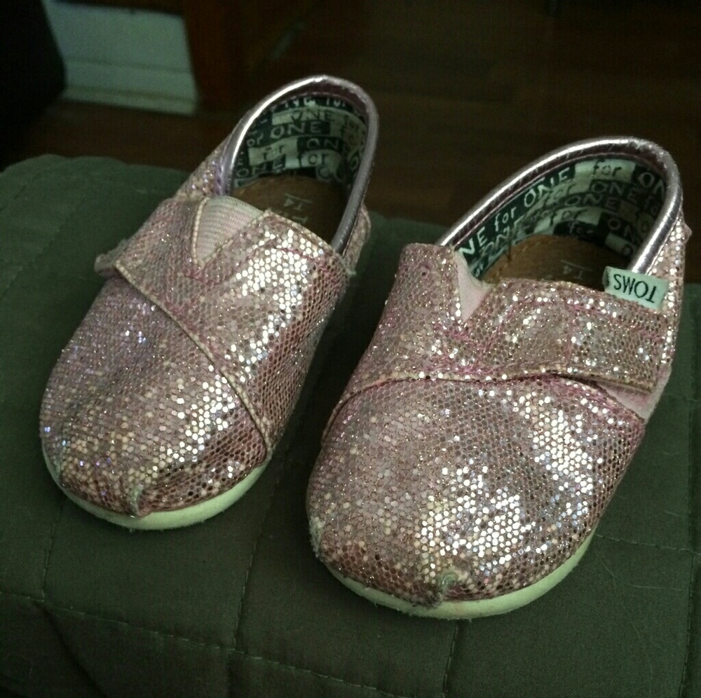 Kids Toms sz 4