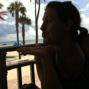 Meet your Posher, Leanna