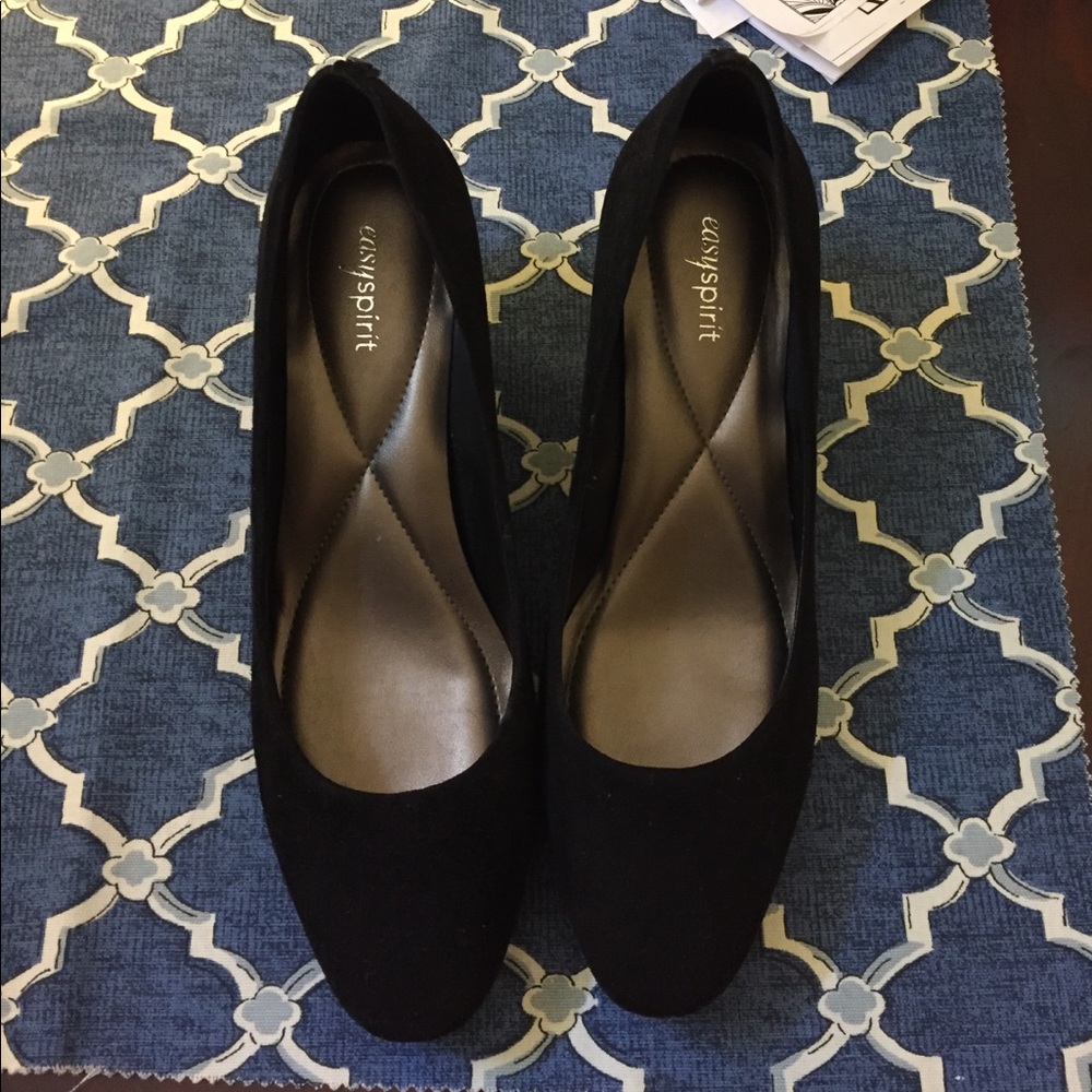 Suede small black wedge- perfect for work!