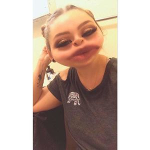 Meet your Posher, Jade