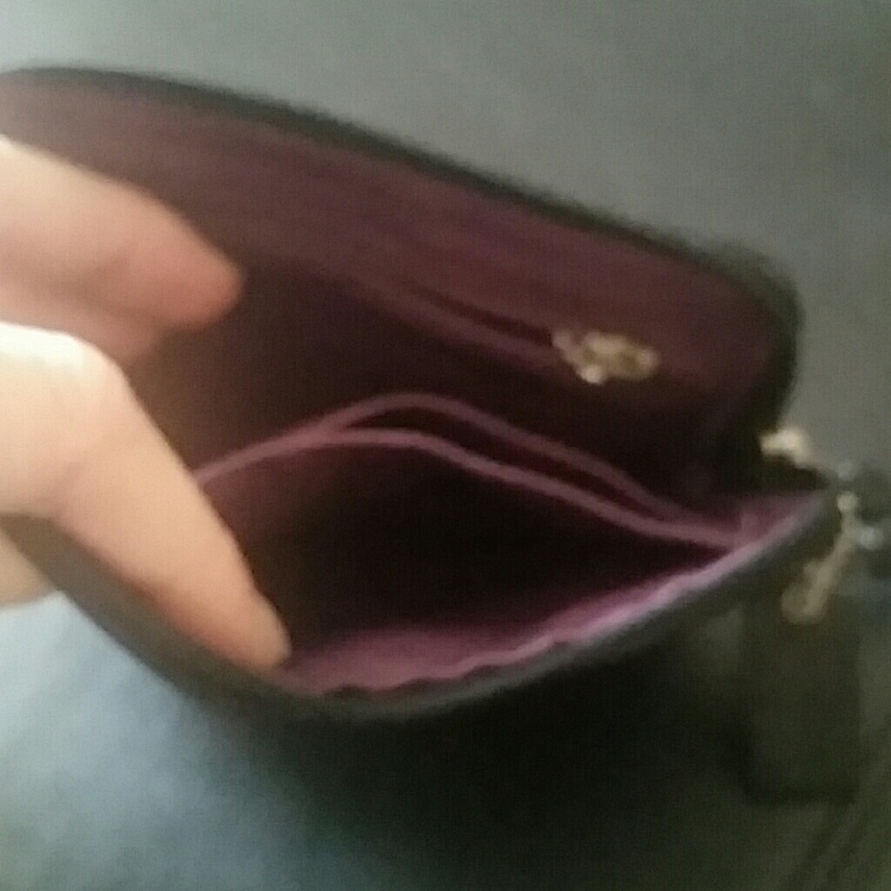 Cache wristlet - Picture 2 of 2