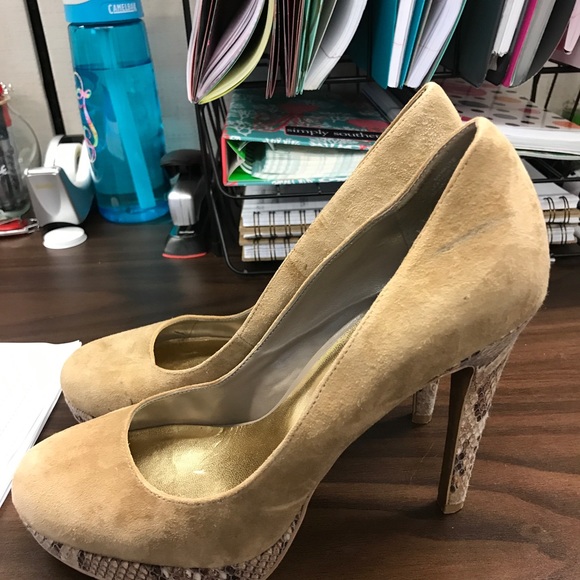 Tan heel - Picture 3 of 5